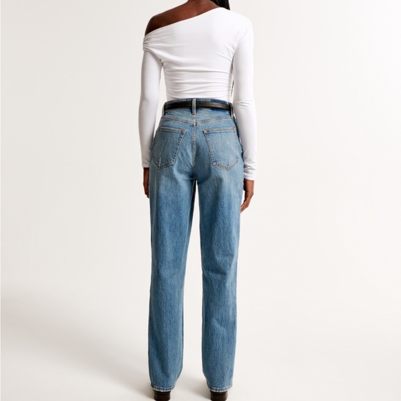 Abercrombie & Fitch The 90s Straight Ultra High Rise - Picture 3 of 13